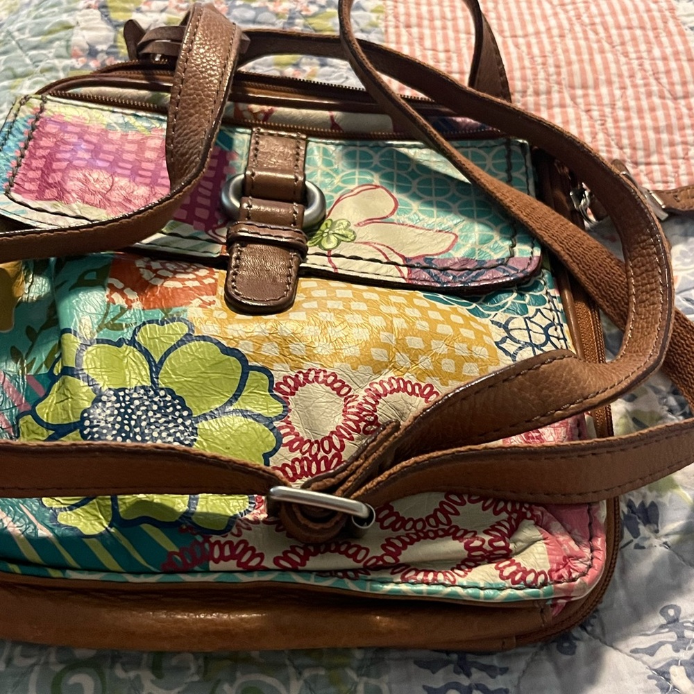 EUC Fossil floral patchwork leather crossbody bag - Picture 12 of 15